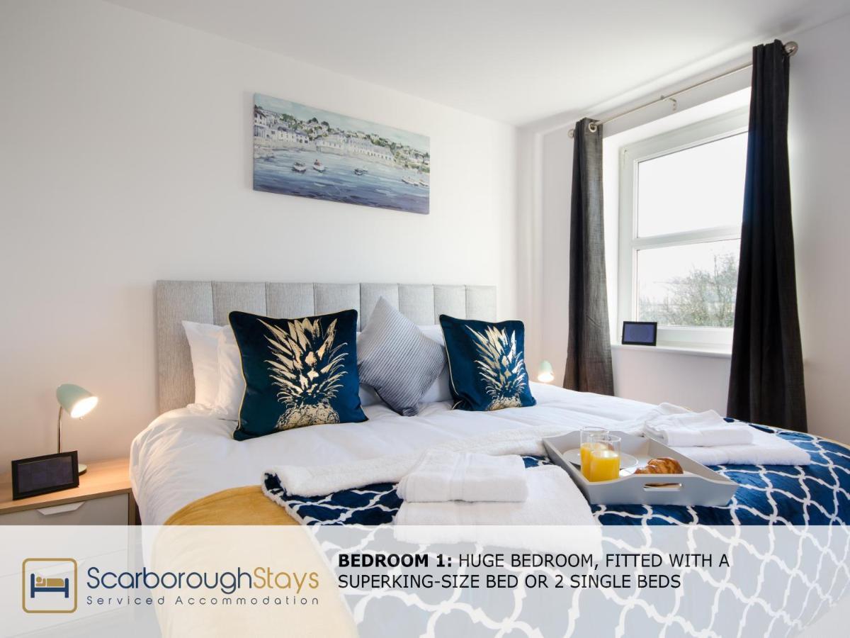 Hibernia Place, 3 Bedroom Townhouse With Patio & Seating Area - Free Parking Scarborough Luaran gambar